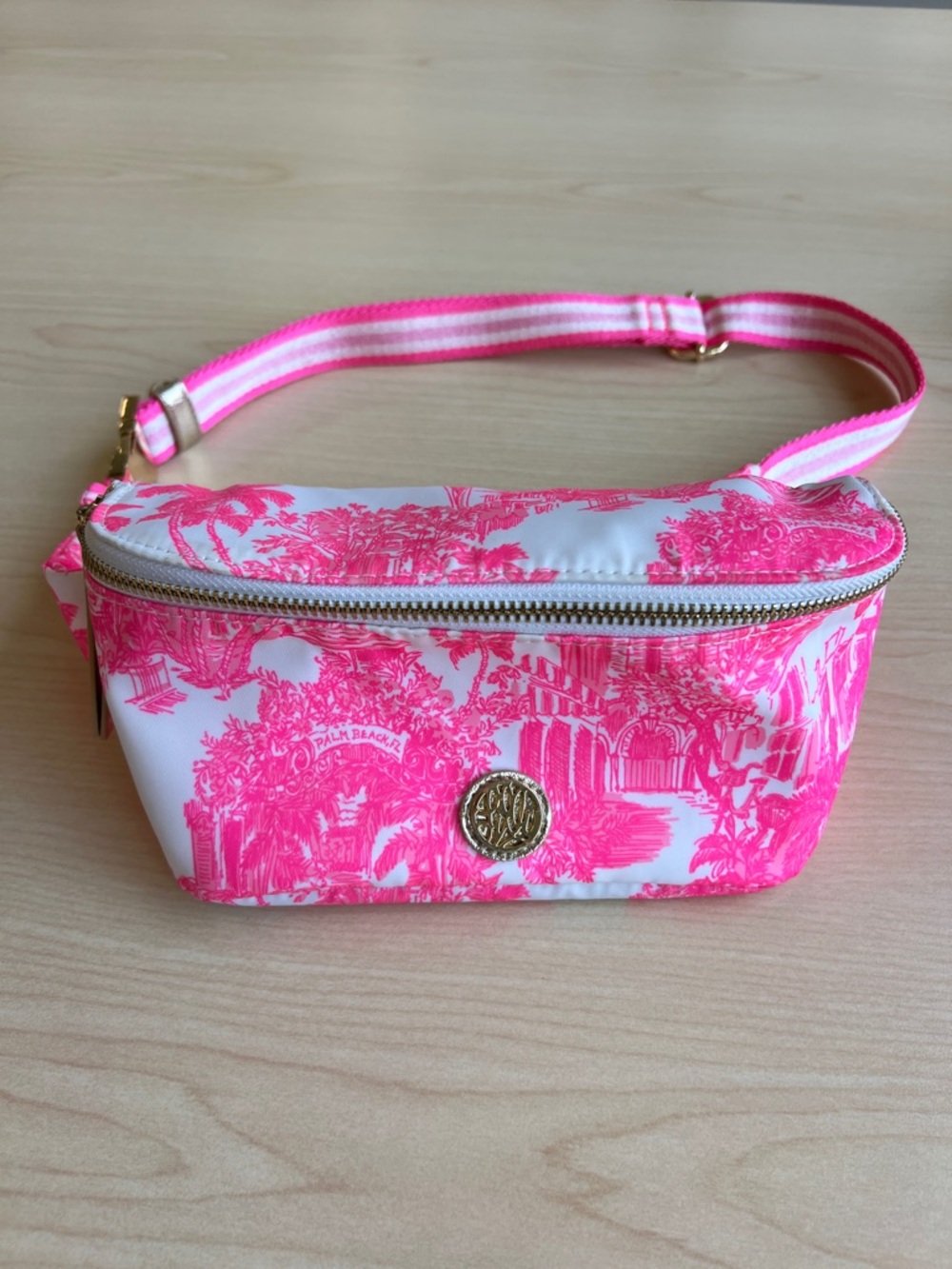 Lilly Pulitzer Torrey belt bag fanny pack pink and white gold toile print palm - Picture 10 of 12